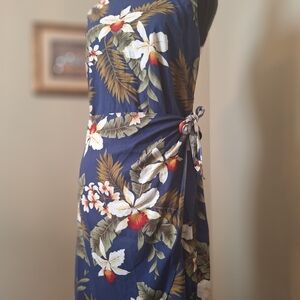 Tropical floral "Made in Hawaii" blue sleeveless wrap tie dress size small